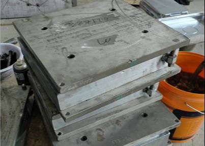 Personalização automática da máquina de molde da louça da melamina disponível