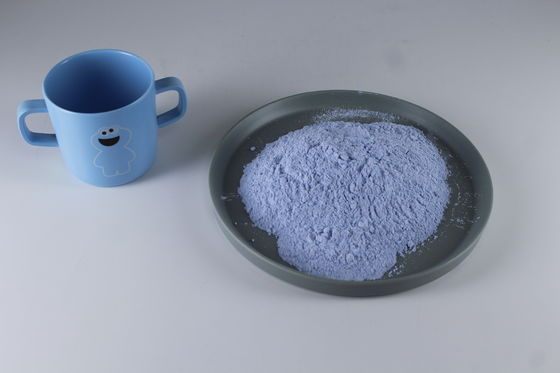 Amostra branca do pó 99,8% da melamina da categoria industrial disponível