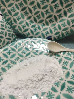 Pó de molde puro da melamina para a categoria industrial da densidade do Kitchenware 1,573