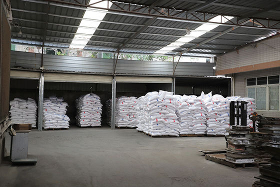 Pó puro da melamina C3H6N6 para a produção da louça da melamina