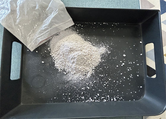 990,9% de pureza Melamina matéria-prima vidro em pó não tóxico 25kg / saco Cianuramida