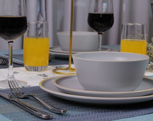 Acampamento Melamina Pratos e Copas 12 Pcs