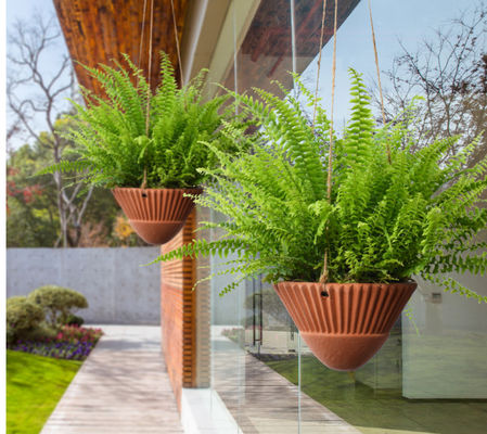 Vasos de cerâmica rústica suspensos resistentes à quebra