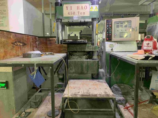 Máquina de moldagem por compressão de melamina com pré-aquecedor para copos de louça