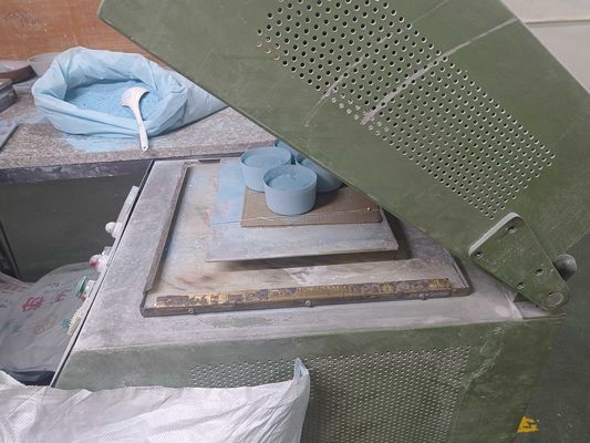 Pó de moldagem de melamina de alta pureza 99,8% Cor personalizada para produção de artigos de mesa